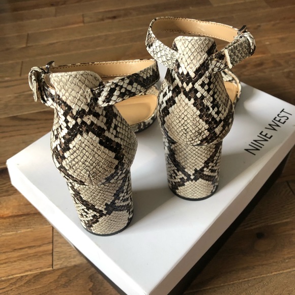 Nine West snakeprint heels - Picture 3 of 3